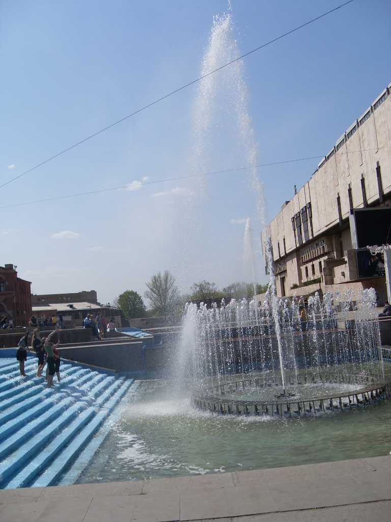 4 фонтана откроют в Харькове в этом году