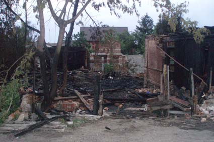 Пожар уничтожил все сооружения на территории одного из частных домовладений
