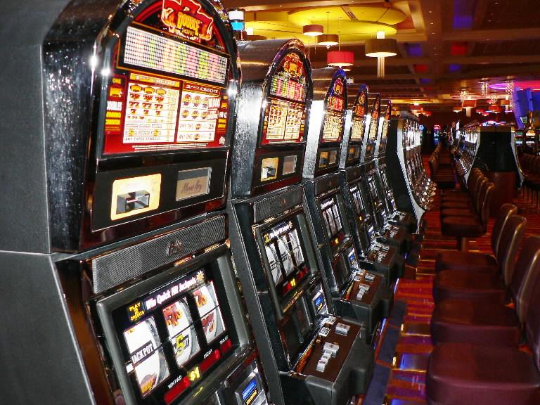 Игровые автоматы в онлайн казино и другие игры скоро станут доступны итальянцам