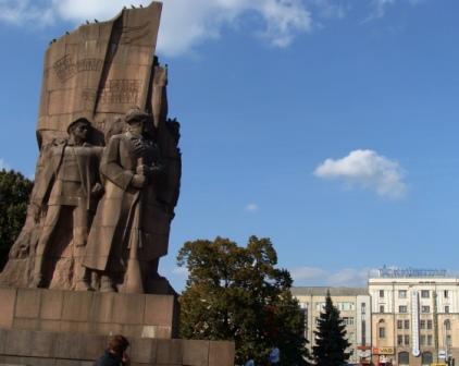 Киев дал добро на перемещение "памятника местного значения"
