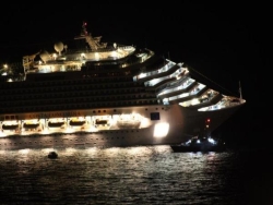 Costa Concordia потерпел крушение из-за желания капитана поприветствовать приятеля