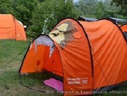 В харьковском «оранж-кемпе» у голландца украли палатку