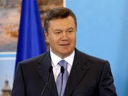 Янукович подписал "языковой" закон
