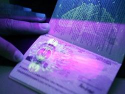 Украинцы с биометрическим паспортом смогут ездить в Европу без виз
