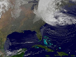 На Нью-Йорк движется ураган. Людей эвакуируют