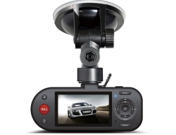 AdvoCam-FD4 Profi и Profi-GPS: регистарторы формата Full HD для легковых и грузовых авто