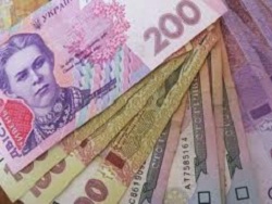 Минимальная зарплата в Украине увеличилась на 13 гривен