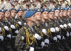Харьков пополнил украинскую армию 300 офицерами (фото)