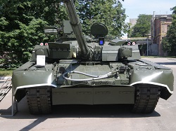 Петру Порошенко в Харькове показали лучший украинский танк