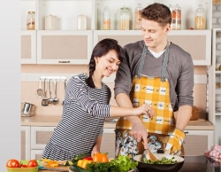 Треть мужчин Харьковщины готовы разделить бытовые обязанности с женой поровну