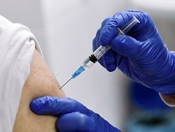 Привиться может любой харьковчанин. В трех центрах массовой вакцинации сделано уже 4000 прививок