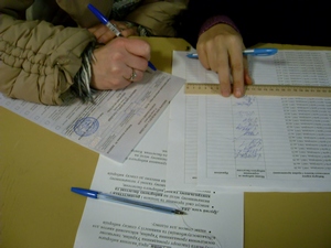 В Харькове печатают бюллетени с опозданием