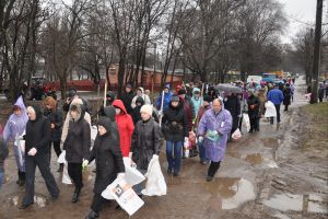 Генеральной уборке города Харькова дождь - не помеха