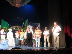 Прошла детская выставка-конкурс в Харьковском театре для детей и юношества