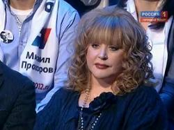 Жириновский на дебатах назвал Пугачеву проституткой и посоветовал ей сидеть молча (ВИДЕО)