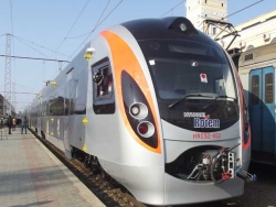Второй скоростной поезд «Hyundai» прибыл в Харьков