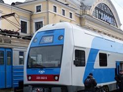 Вместо устарелого поезда "Мариуполь-Харьков" пустят двухэтажный Skoda?