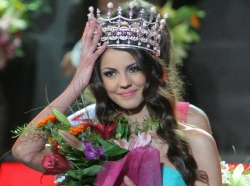 "Мисс Украина-2012" стала харьковчанка Карина Жиронкина
