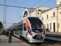 Поезд Hyundai сообщением «Киев – Харьков» насмерть сбил женщину