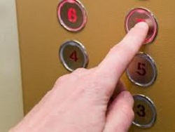 Лифты в доме по Московскому проспекту, 248г заработают до 10 января