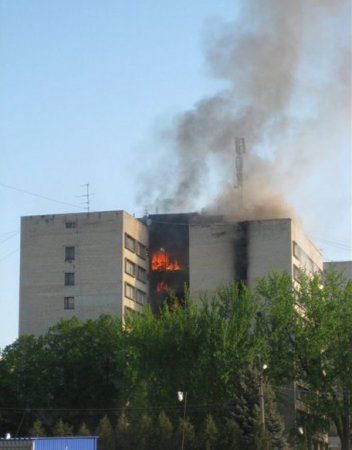 В Харькове горело общежитие.  Погибло 3 человека (ФОТО)