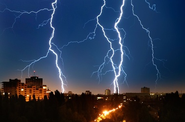 На завтра украинские синоптики объявили штормовое предупреждение