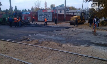 Ремонт дорог по-харьковски. На Красноармейской уложили новый асфальт (фото)