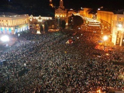 В Киева на Евромайдане количество митингующих достигло 1,6 миллиона человек