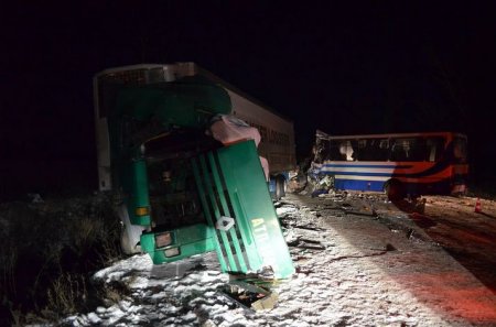 На Харьковщине маршрутка попала в ДТП – 4 человека в больнице [ФОТО]