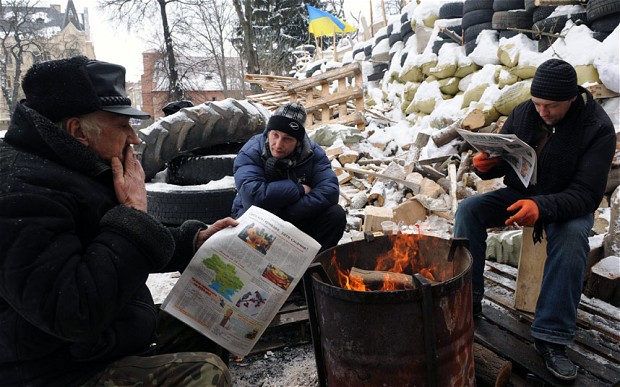 Еда, снаряжение и медикаменты: снабжение украинских протестов