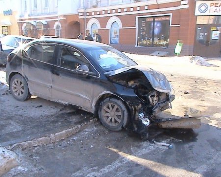 Авария на Полтавском шляхе: 4 человека в «неотложке», в том числе и ребенок (ФОТО)