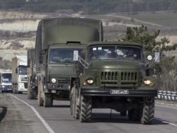 Колонна российских военных движется по территории Запорожской области