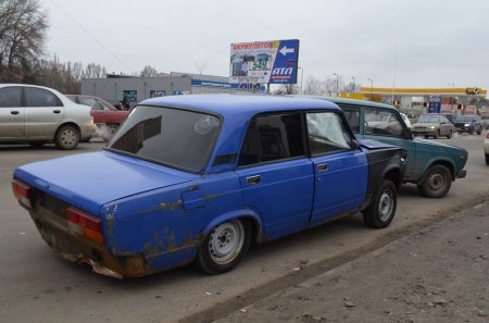 Погоня на Салтовке: мужчина на «Жигулях» догнал и подрезал водителя-беглеца, сбившего женщину (ФОТО)