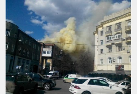 В центре Харькова горит здание (ФОТО)