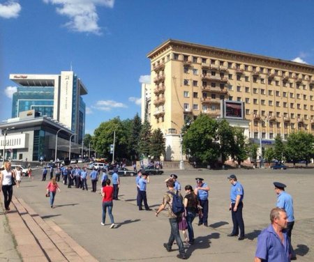 В Харькове из-за сообщения о минировании были закрыты две станции метро