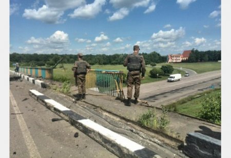 ДТП возле Пятихаток: БМВ не вписался в поворот 