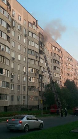 В Харькове горела многоэтажка (фото)