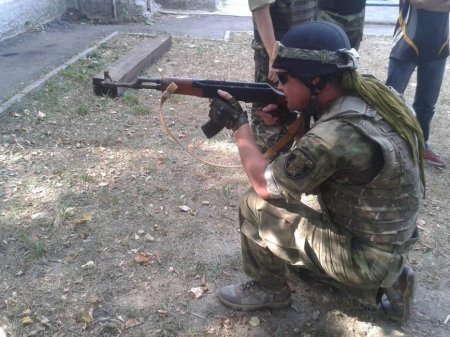 «Правий сектор» провел в Харькове учения (ФОТО)