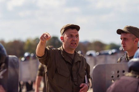 Нацгвардейцы репетировали борьбу с беспорядками на площади Свободы (фото)