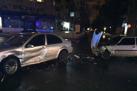 В центре Харькова - авария с участием высокопоставленного полицейского (фото, видео)