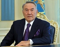 Назарбаев в разговоре с Порошенко осудил действия Кремля по транзиту