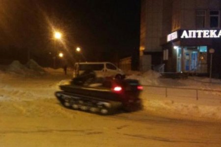 В Харькове заметили "танк-снегоход" (фото)