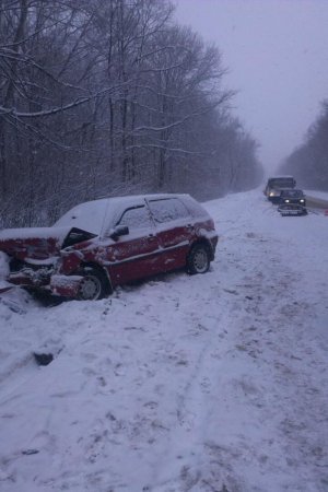 В ДТП под Харьковом пострадали четыре человека (фото)