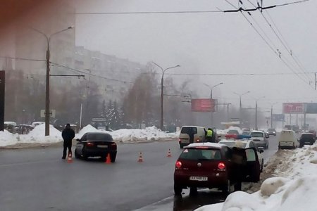 На Алексеевке - тройное ДТП (фото)