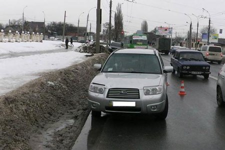 На Героев Сталинграда автомобиль сбил ребенка (фото)