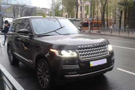 Копы задержали пьяного на Range Rover