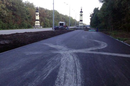 В Лесопарке установили бесплатную СТО для велосипедов (фото)