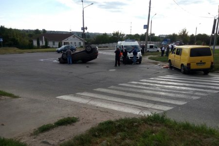 На Салтовке перевернулась Toyota (фото)