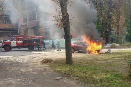 На Данилевского сгорел Nissan Qashqai (фото)