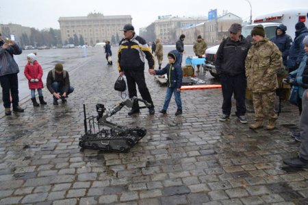 На площади Свободы прошла акция военных (фото)